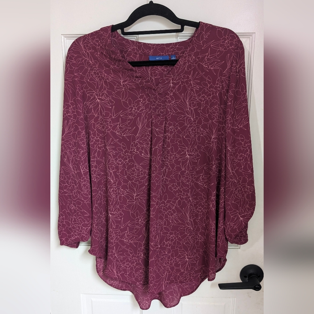 Apt. 9 Women's Plum Floral Blouse -SZ LG